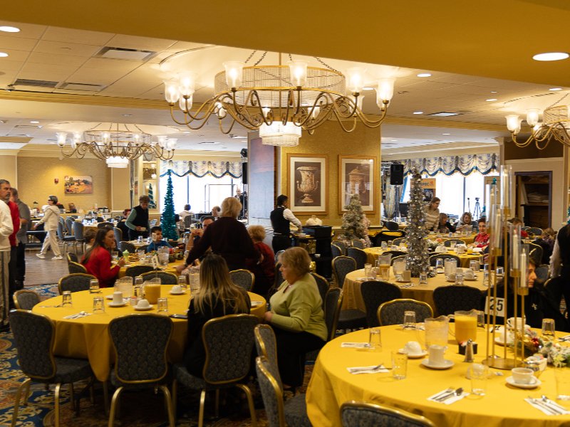 Dining at Villa Roma